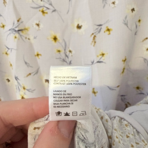 Paper Crane Babydoll Tiered Pastel Floral Print Blouse Size Large - Cottagecore - Picture 7 of 7